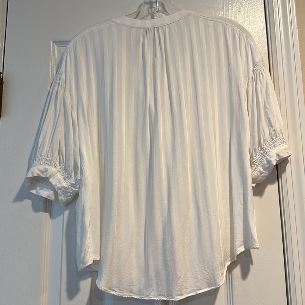 Current Air Tie Front Button Top - image 3